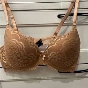 Elegant Lace Bra in Tan